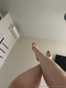 If you would like to see more foot just unlock it and let me show my