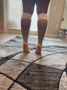 I need a loyal piggy to worship the ground i walk on