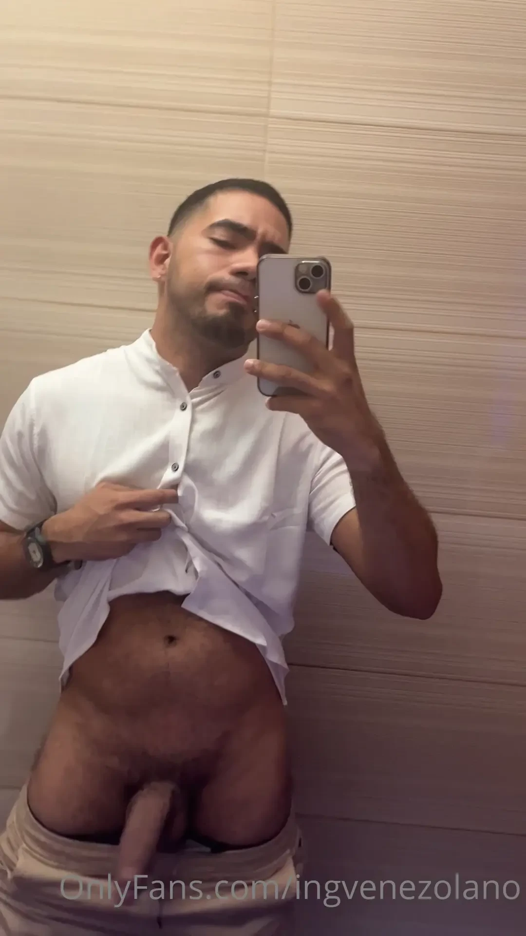 Quiero tenerte aqu al frente de mi 