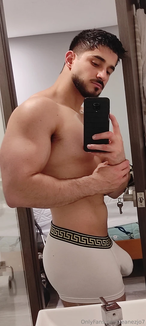 Do you love my big arms 