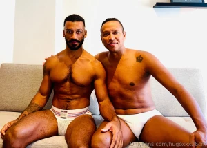 Arrombando o cu do neg o