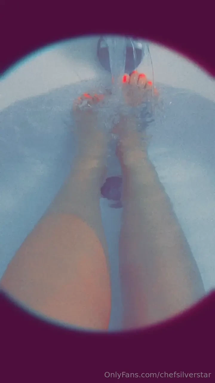 Live tonight still trying to figure out what time bc family is over 