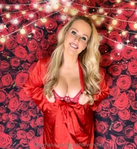 Let s have some fun spoil me with 10 for a sexy custom voice note and