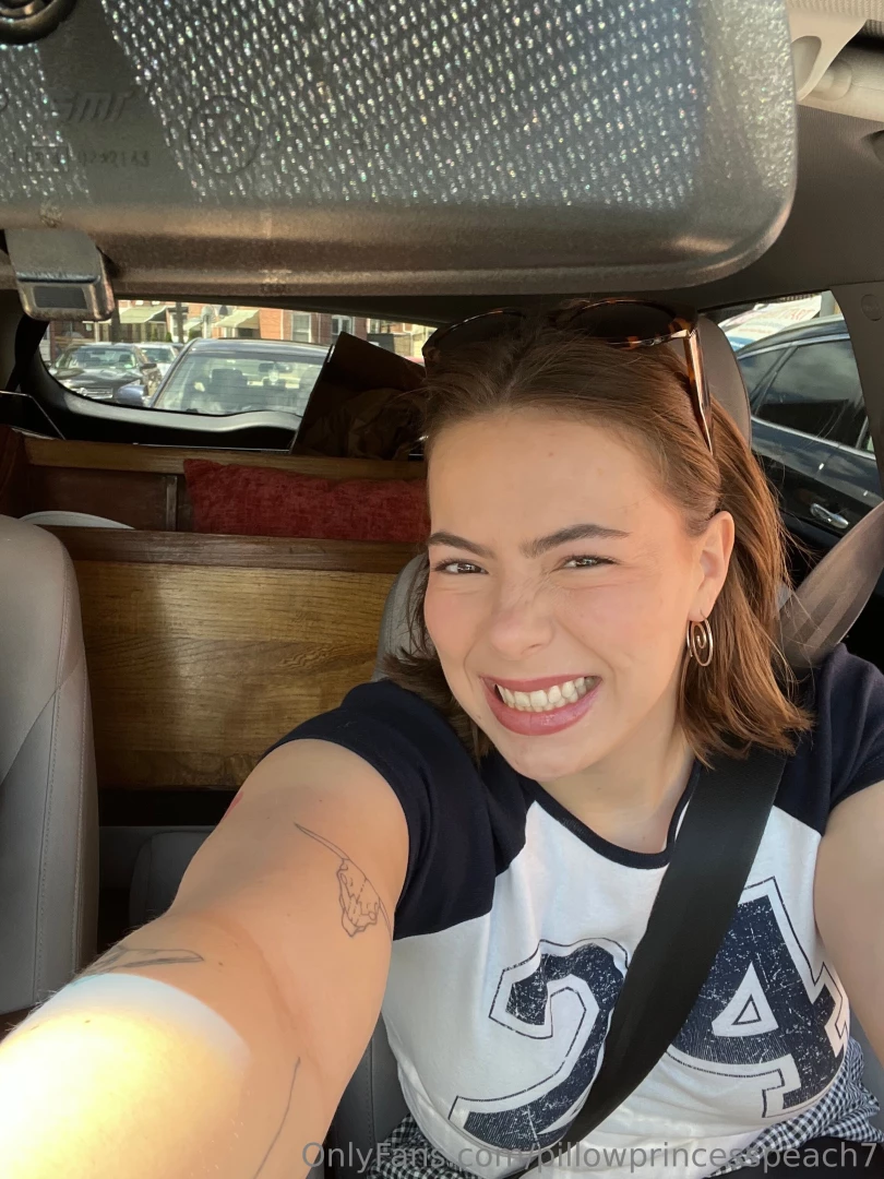 Crazy how 2 days ago i was feelin so cute and still had a car yep my 