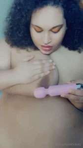 God my new vibrator feels so fucking good on my pussy i just haddd to