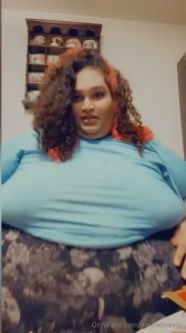 God so much food i couldn t stop stuffing my face how many pounds do