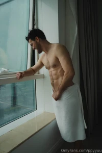 Finally the long backstage video of my shoot in dubay by my friend