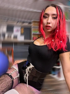 Happy sunday subs are 5 for my exclusive pagefor the next 24 hrs https