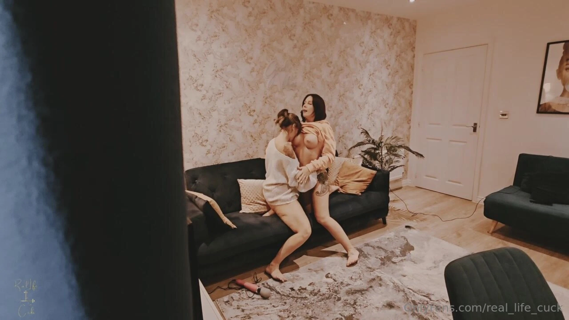 They look so hot fucking each other on the sofa maybe i should let 