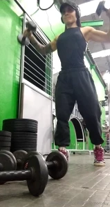 Shoulder day here how do i look at the gym training