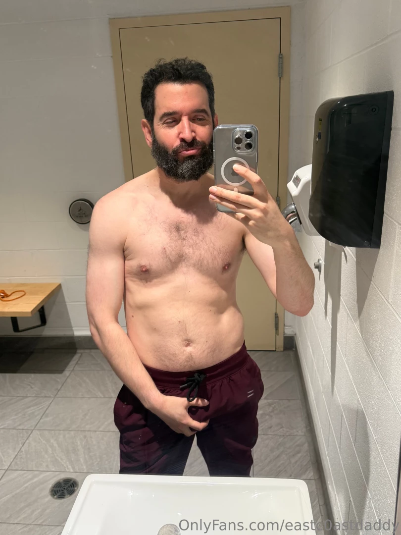 Just some post gym pics for y all meet me in the sauna part 3 