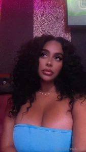 Guess what i m thinkin bout