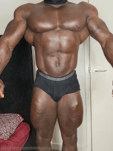 Relaxed pecs
