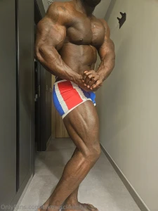 Looking ripped and ready subs message me let s talk