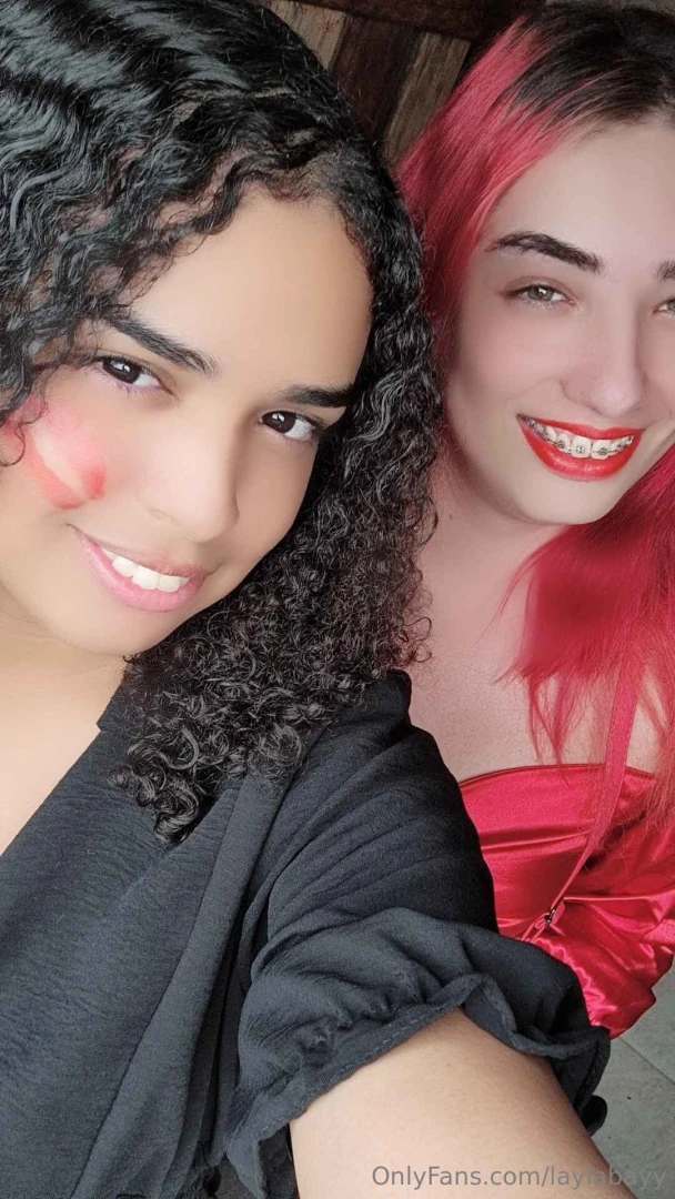 A quick video of when my girlfriend recorded me taking a shower before 