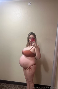 34 weeks my doctor doesn t think i ll make it to my due date tap in
