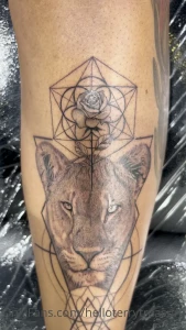 I got a new tattoo babe check it out which body part do you think i