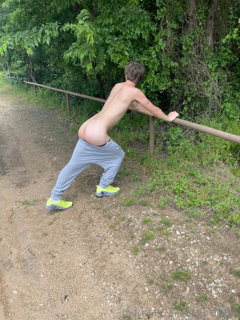 This is one thick gorgeous sweaty ass a recurring exclusive video is 