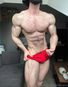 Looking shredded i like that