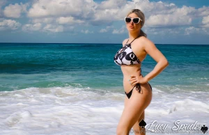 Posting this unreleased vacation pic to keep you warm on xmas eve