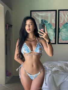 Some hot bikini pics haha part 2