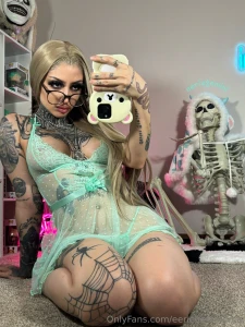 Goodnight from your online gf go goon to all my solos on my main