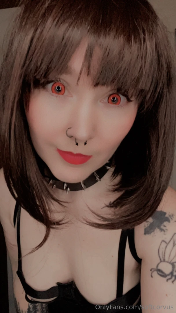 Ever met a succubus before jumpscare at the end because my contacts part 1 