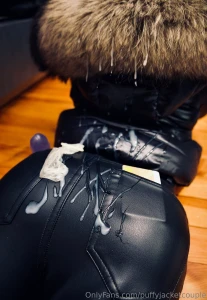 Welovefurs iceblack and shiny leather leggings you can find all the part 15