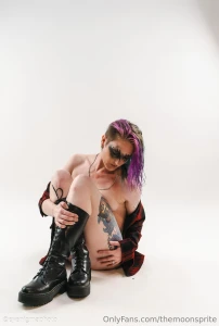 Sometimes all you need is a blazer and a good pair of boots p