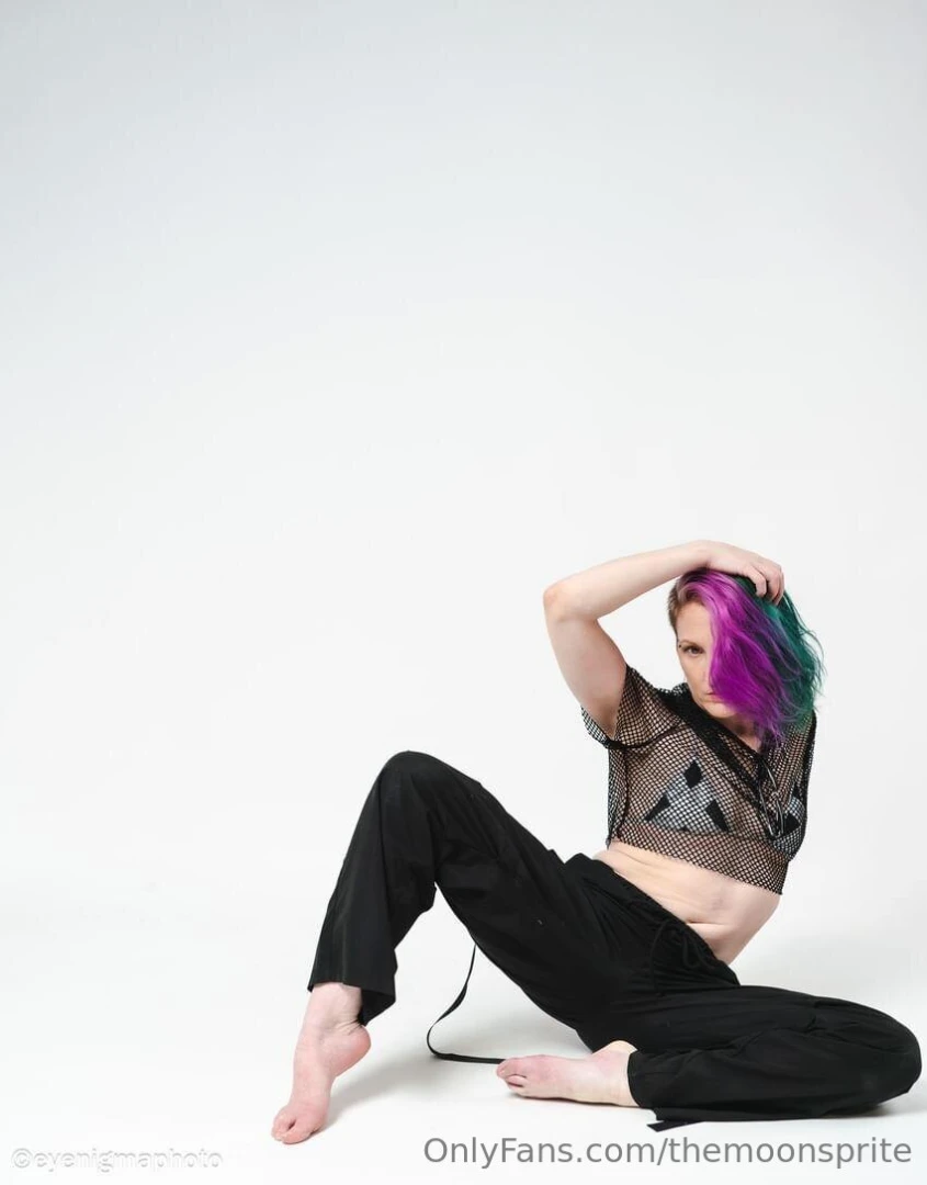 Bruised knees and busted dreams p eyenigmaphoto part 2 