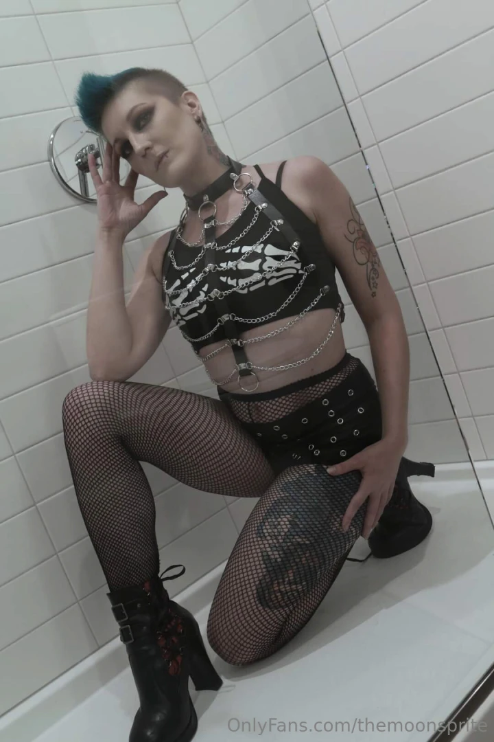 Tbt from my first ever shoot with hazzardousmaterial i ve done a part 6 