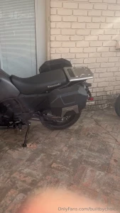 If i haven t replied to your message i m sorry i ve been on the road