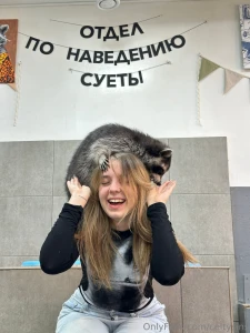 Yesterday i hit up this contact zoo with raccoons and omg i was