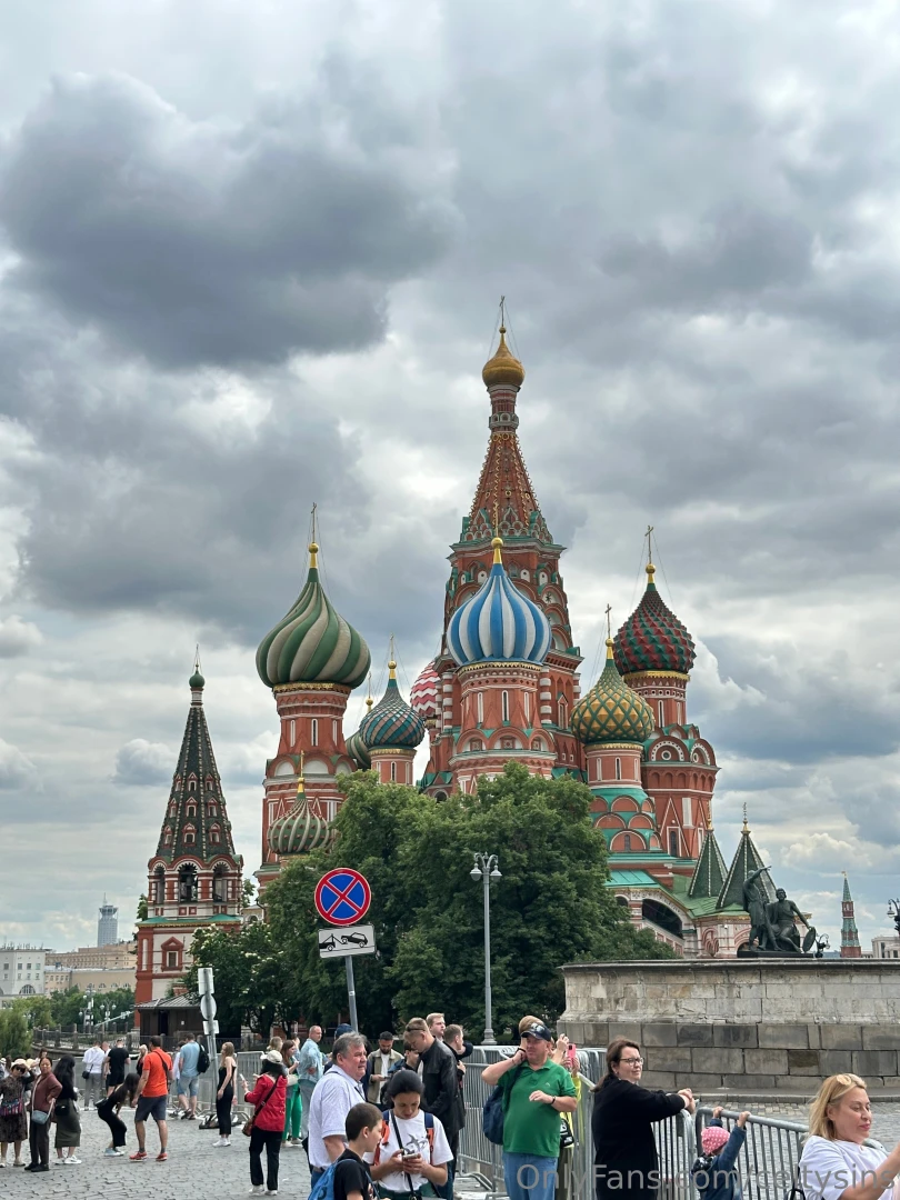 And here it is these cupolas look like sweet caramels i m obsessed tbh 