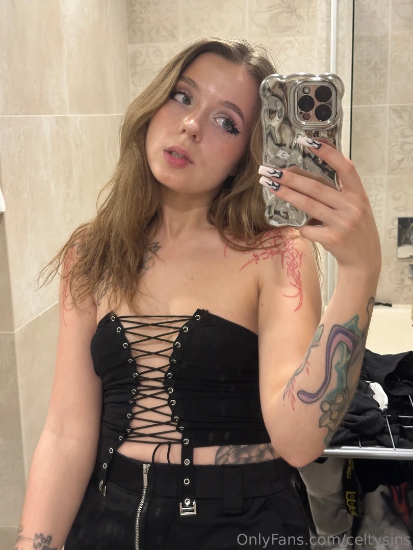 The bed s playin the hottest games with me today u know how sheets can 