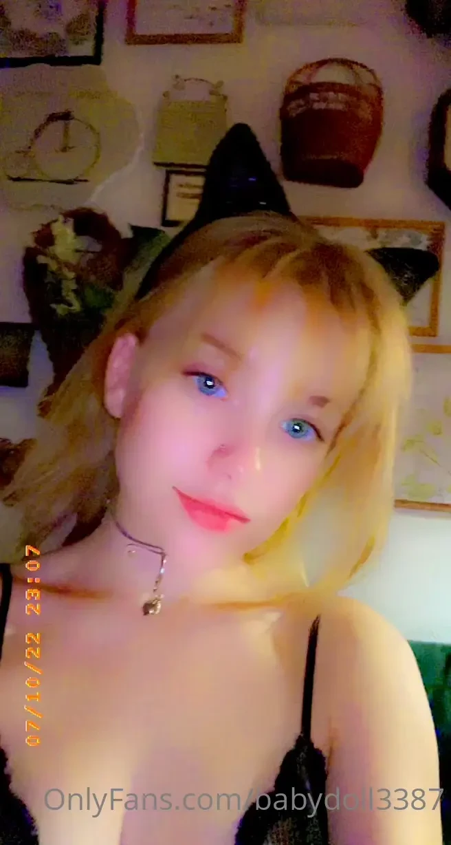 I really just wanna be a good little pet 