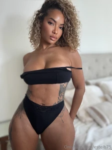 The sexiest it s going down in the dm s today be ready i m on savage