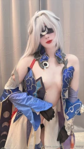 Jingliu taking off everything but the mask for you