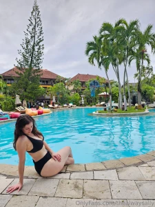 Holidays look good on me part 8