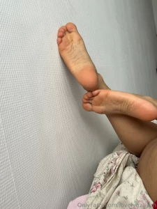 Can you massage my feet while i relax