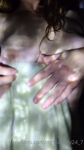 Sorry i ve been off for a few days i cracked my phone enjoy this as a