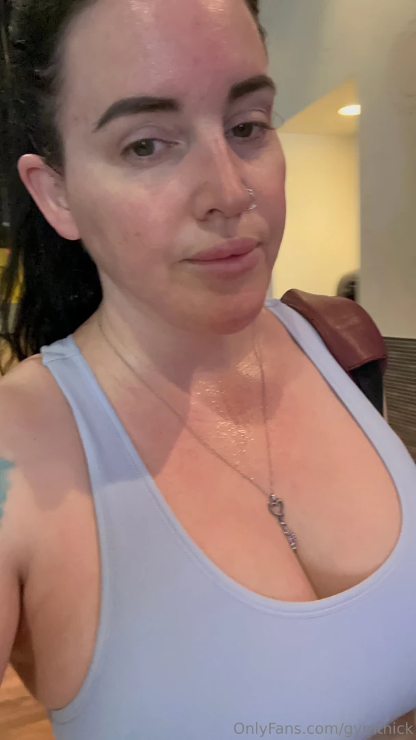 10 minutes to orgasm after the gym i had to masturbate with my fav 9 