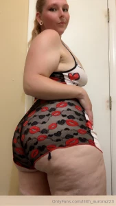 Too tired to play but look at my cute new jammies i got today