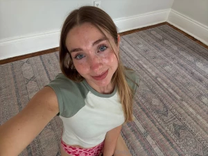 Finally got a rug for the living room super stoked to take lots of