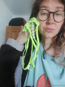 Mmmmm new pearl thong these rubbing against me get me soooo naughty