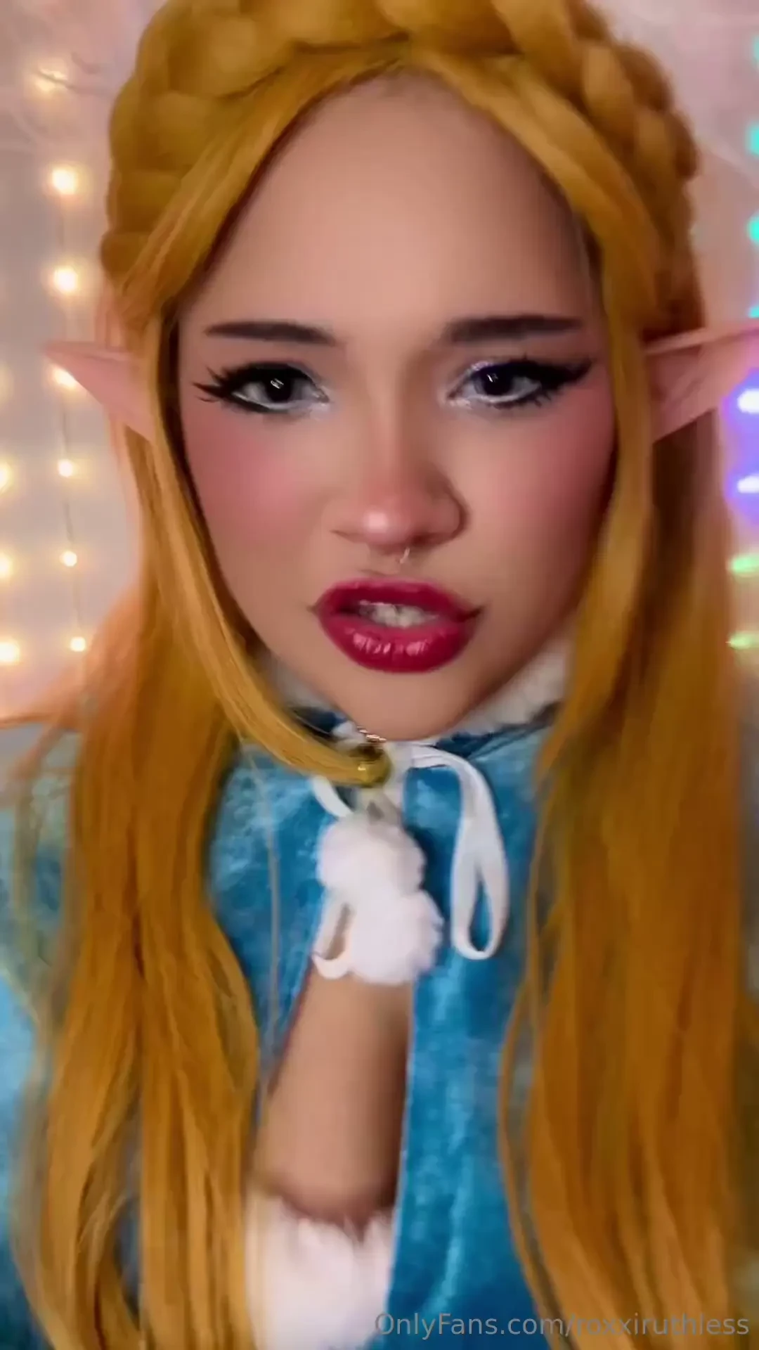 Are you a cosplay creep for me baaaaaeee zelda and pomni get you 