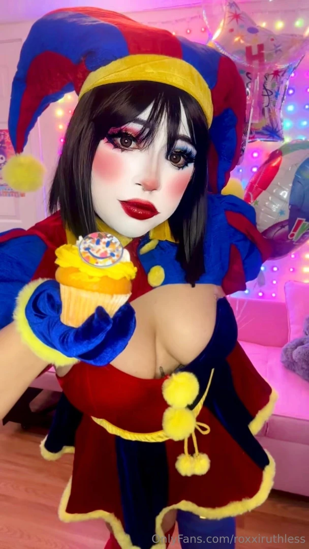 Itz my birthday and i brought a clown to the partayyyy all your wishes 