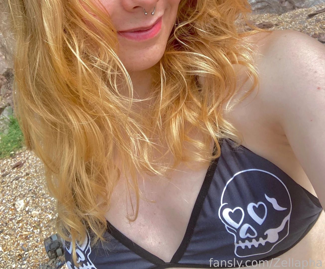 Anyone else missing the summer rn i just wanna be a beach babe again 