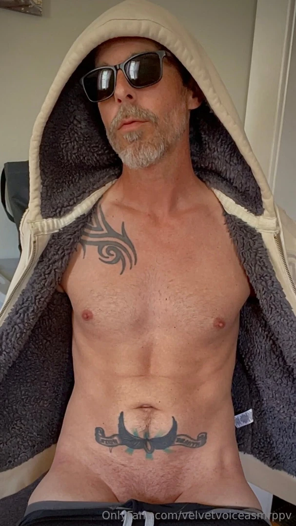 My nipples are super hard in this pic 