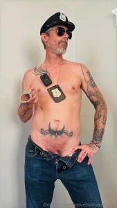 Working on a new vid can ya guess what it is